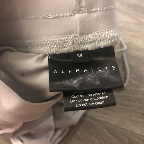 Alphalete Curve Shorts - Picture 3 of 3